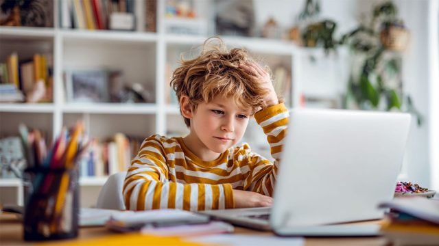 Çocuklarda Dijital Baş Ağrısı